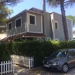 Feriehus A Beautiful House Gjiri Lalzit