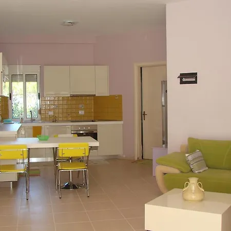 Cozy House Gjiri Lalzit Dom wakacyjny Fushe-Drac