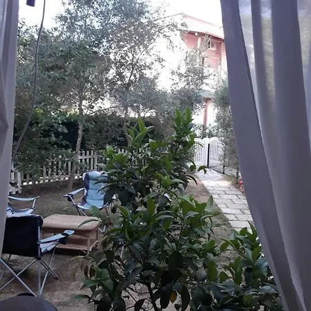 A Beautiful House Gjiri Lalzit Casa vacanze Fushe-Drac