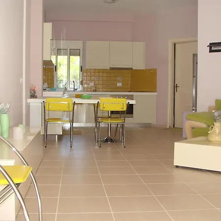 Σπίτι διακοπών A Beautiful House Gjiri Lalzit *