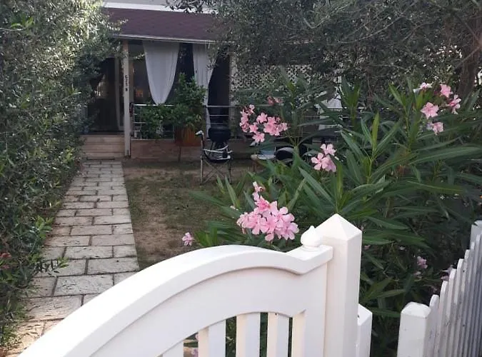 度假居 A Beautiful House Gjiri Lalzit Fushe-Drac